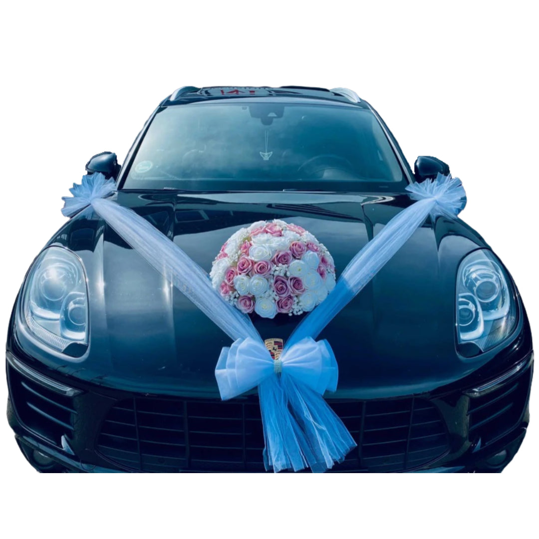 Blumengesteck für die Motorhaube - Macaria