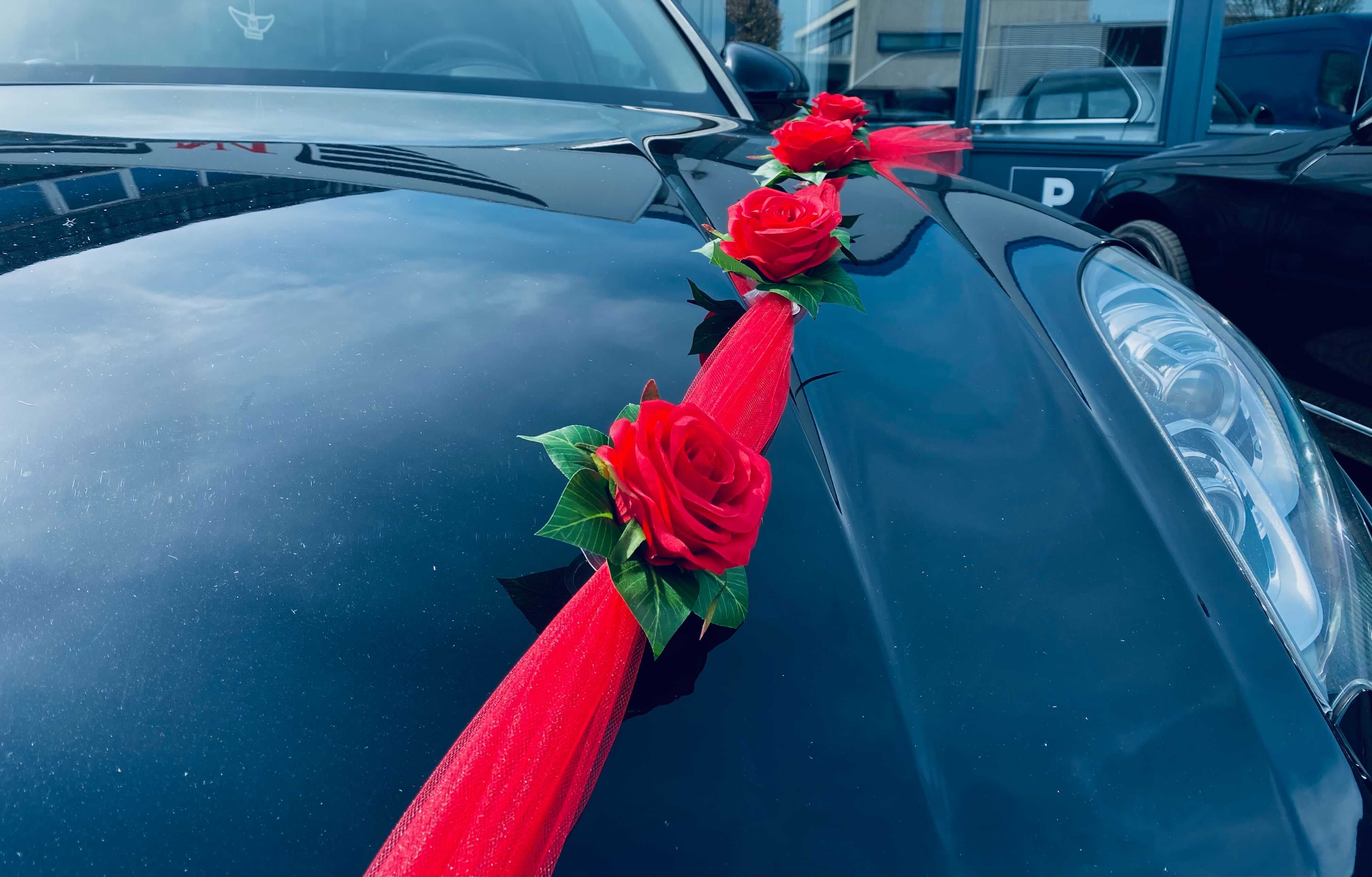 Blumengesteck für die Motorhaube - Luna