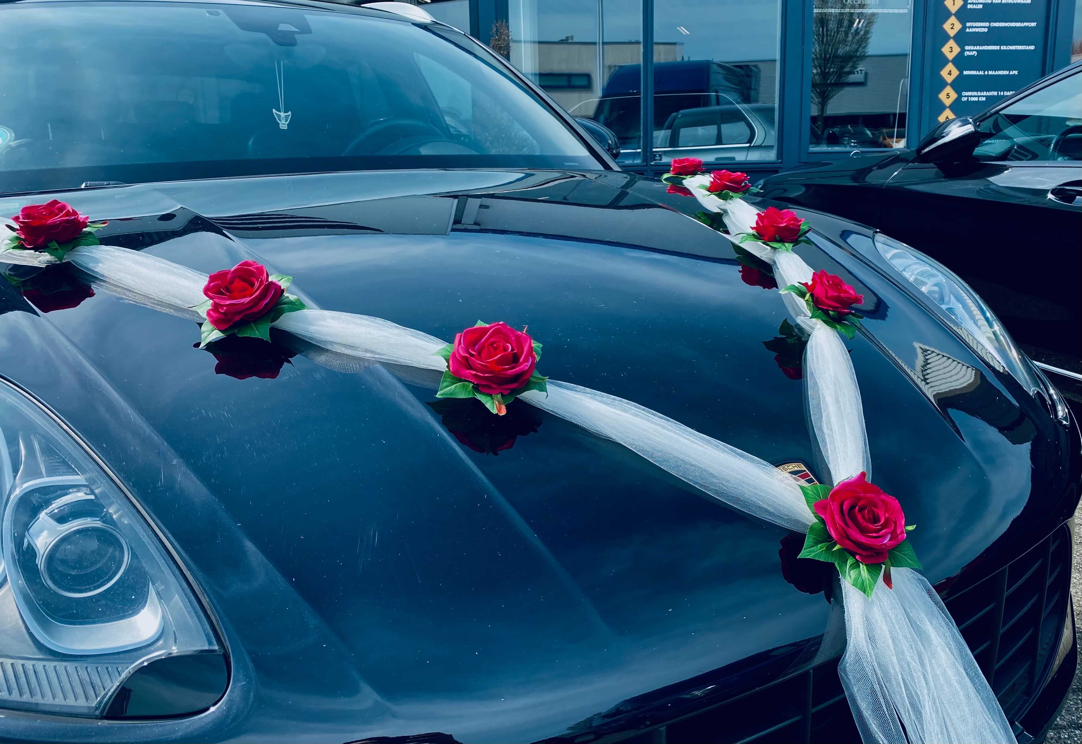 Blumengesteck für die Motorhaube - Melania